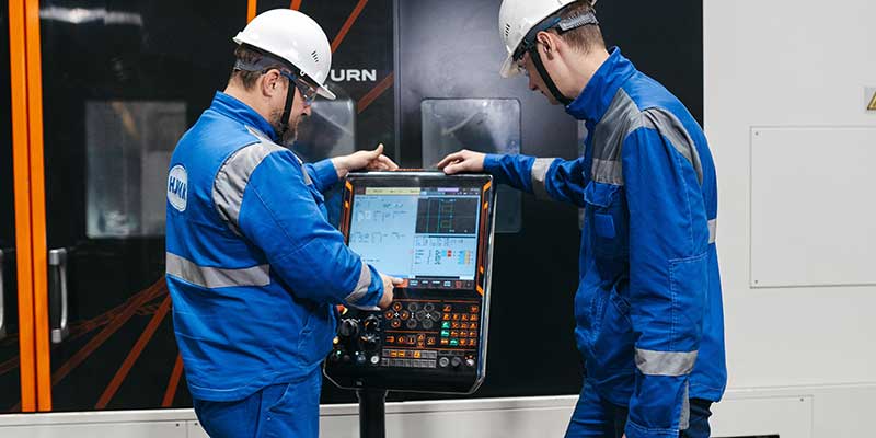 Layar Sentuh Operator HMI Lini Produksi