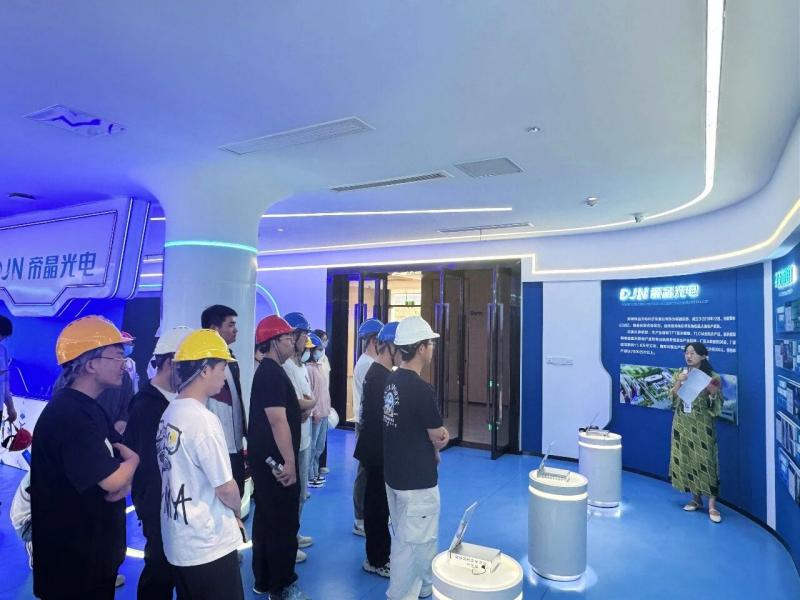 Corporate showroom tour technical presentations.jpg Corporate showroom tour technical presentations.jpg